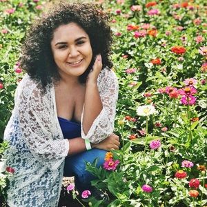 Meet your Posher, Sarai